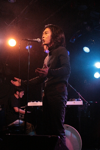 �N���b�N����Ƒ傫�ȃT�C�Y�Ō����܂��B�߂鎞�̓u���E�U�̃{�^�������g�����������B�ʐ^�̖��f�]�ڂ��ւ��܂�