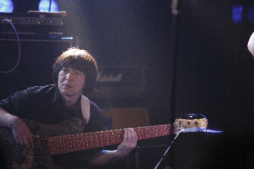 �N���b�N����Ƒ傫�ȃT�C�Y�Ō����܂��B�߂鎞�̓u���E�U�̃{�^�������g�����������B�ʐ^�̖��f�]�ڂ��ւ��܂�