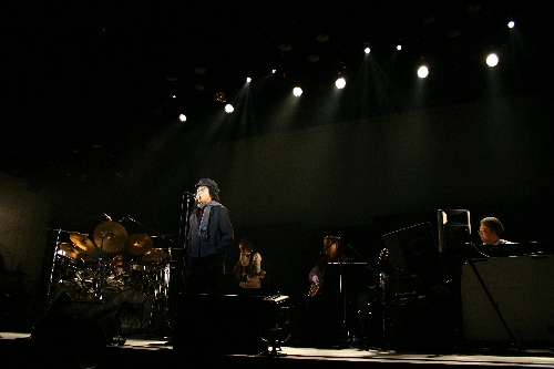 �N���b�N����Ƒ傫�ȃT�C�Y�Ō����܂��B�߂�Ƃ��̓u���E�U�̃{�^�������g�����������B�ʐ^�̖��f�]�ڂ��ւ��܂�