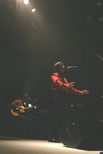 �N���b�N����Ƒ傫�ȃT�C�Y�Ō����܂��B���ǂ鎞�̓u���E�U�̃{�^�������g�����������B�ʐ^�̖��f�]�ڂ��ւ��܂� 