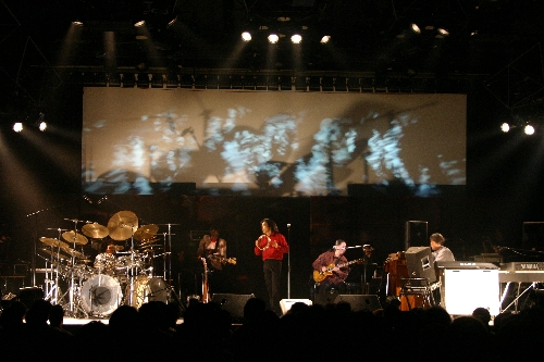 �N���b�N����Ƒ傫�ȃT�C�Y�Ō����܂��B���ǂ鎞�̓u���E�U�̃{�^�������g�����������B�ʐ^�̖��f�]�ڂ��ւ��܂��B�ʐ^�̖��f�]�ڂ��ւ��܂�