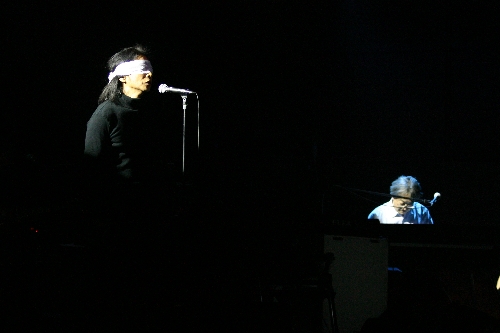 �N���b�N����Ƒ傫�ȃT�C�Y�Ō����܂��B���ǂ�Ƃ��̓u���E�U�̃{�^�������g�����������B�ʐ^�̖��f�]�ڂ��ւ��܂�