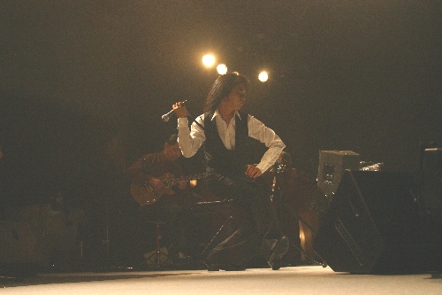 �N���b�N����Ƒ傫�ȃT�C�Y�Ō����܂��B�߂鎞�̓u���E�U�̃{�^�������g�����������B�ʐ^�̖��f�]�ڂ��ւ��܂�